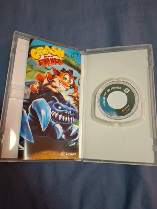 Crash Lucha de Titanes PSP