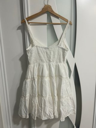 Vestido blanco ibicenco Primark x Rita Ora