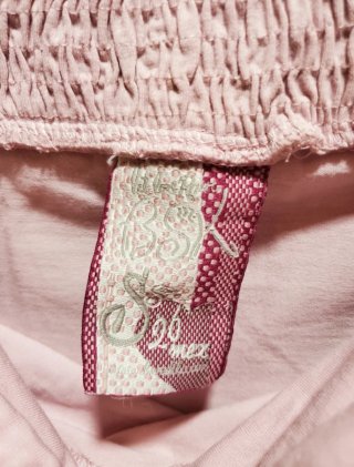 Camiseta rosa palabra de honor