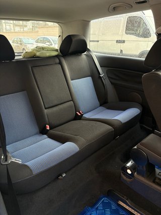 Volkswagen Golf 2000