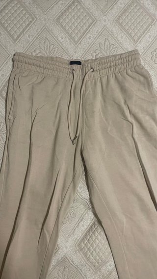 Pantalones beige