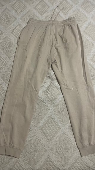Pantalones beige