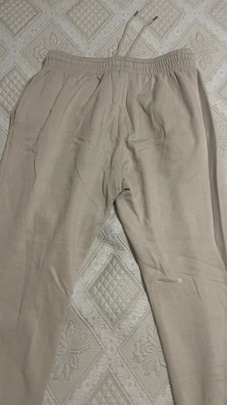 Pantalones beige