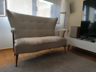 Sofá 2 plazas beige madera para retapizar
