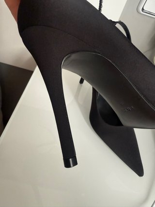 Zapatos Mango tacón negros con pedrería