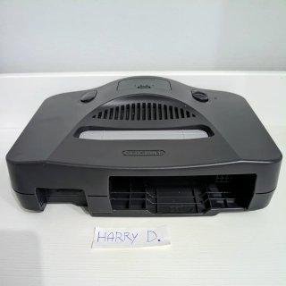 Console Nintendo 64 con scatola
