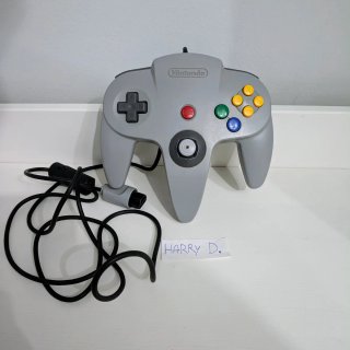 Console Nintendo 64 con scatola