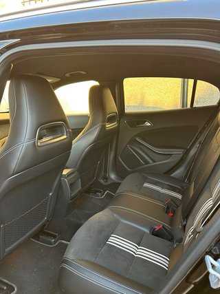 Mercedes-Benz GLA 200d Automatico