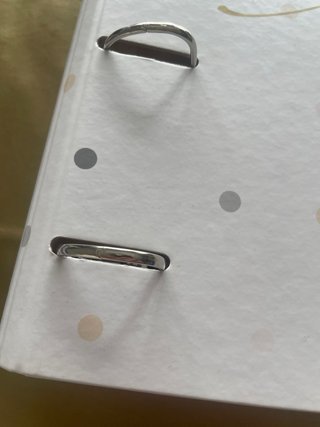 Archivador con puntos