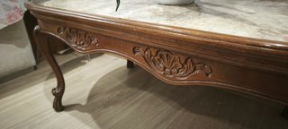 Mesa auxiliar mármol y madera