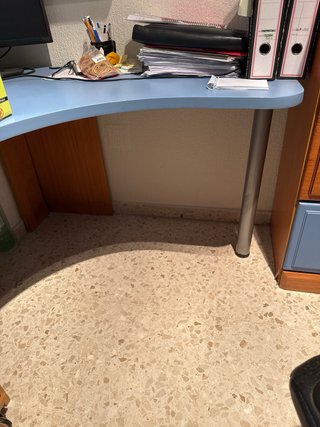 Cómoda y mesa de dormitorio
