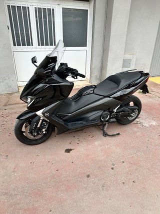 Yamaha Tmax 530 Negra