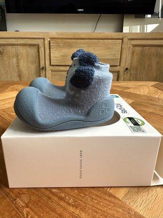 Attipas zapatos respetuosos bebé