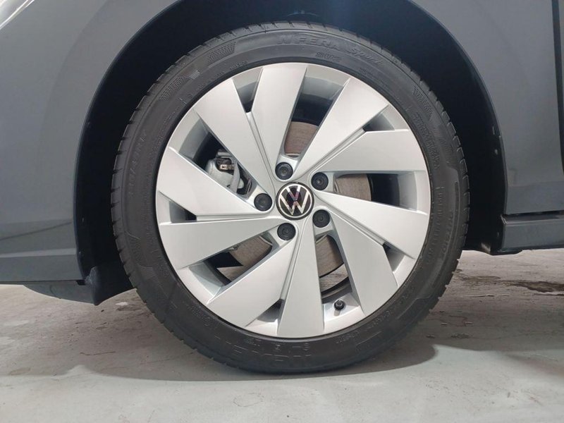Volkswagen Golf 2025, foto 8