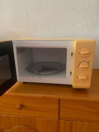 Microondas Moulinex Amarillo