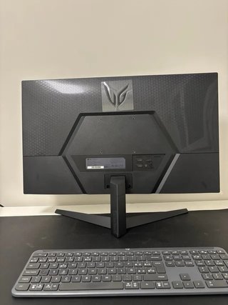 Monitor LG UltraGear 27” 165Hz VA