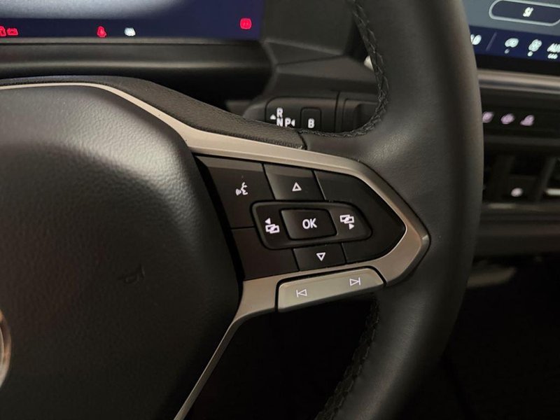 Volkswagen Caravelle 2025, foto 9