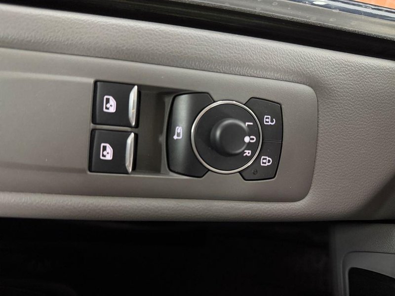 Volkswagen Caravelle 2025, foto 15