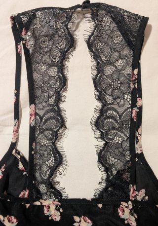 Top lencero floral encaje T. XS - Urban Outfitters