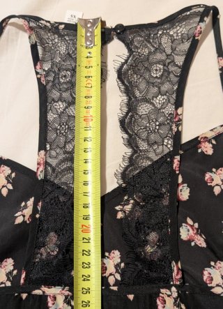 Top lencero floral encaje T. XS - Urban Outfitters