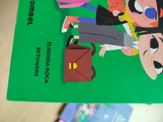 Llibres 1, 2 i 3 + 5 de regal col. Mia Fantasia