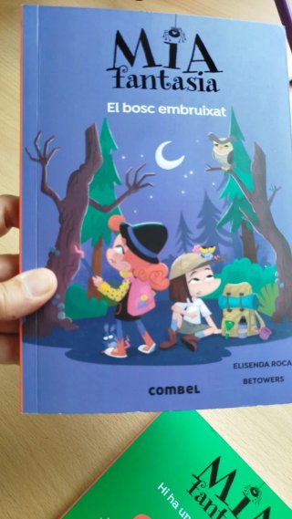 Llibres 1, 2 i 3 + 5 de regal col. Mia Fantasia