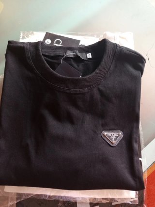 Camiseta Prada Negra Talla XL