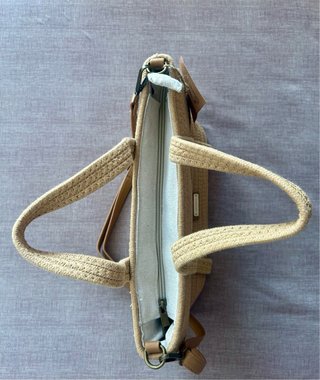 Bolso de hombro MAC&NOA beige y dorado
