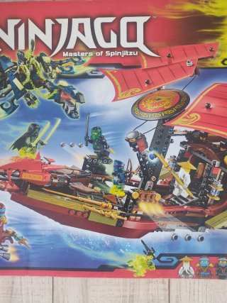 Lego Ninjago 70738 El vuelo final del Barco ...