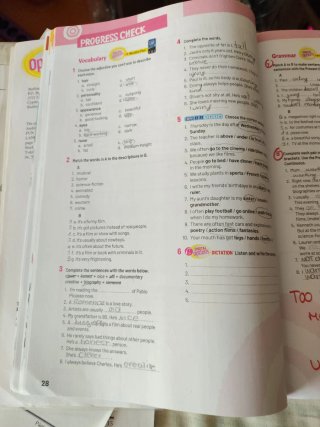 INGLES 1ESO EJERCICIOS y LIBRO TEXTO
