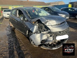 Despiece Opel Corsa E 1.4 Turbo GRIS