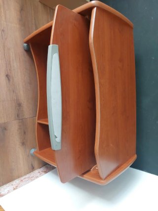 Mesa escritorio con ruedas