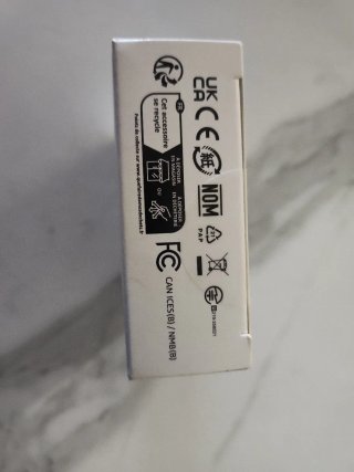 Adaptador Bluetooth Amazon Basics Dongle