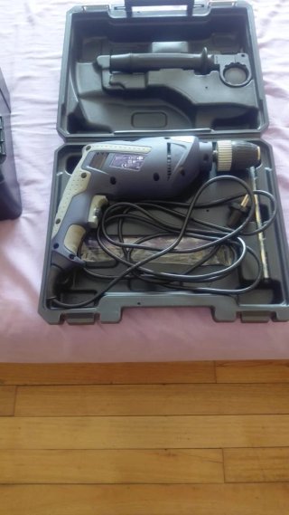 Taladro con maletín
