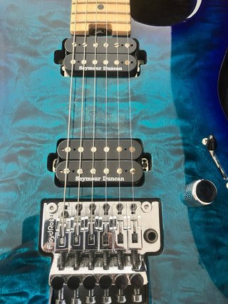Guitarra Charvel San Dimas venta o cambio