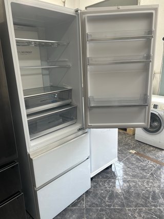 Nevera Combi Haier Puertas Cristal blanco 70 cm