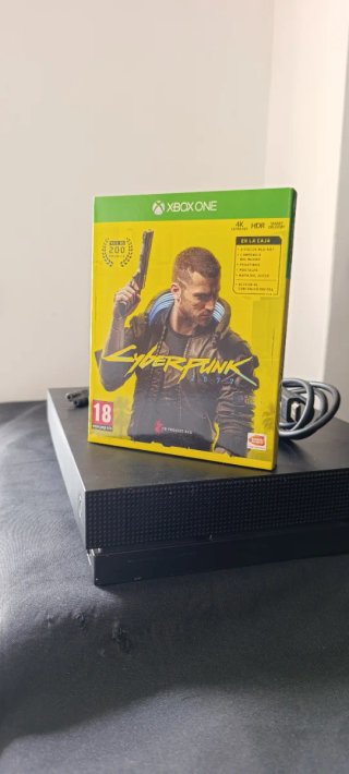 Xbox One X + Cyberpunk 2077