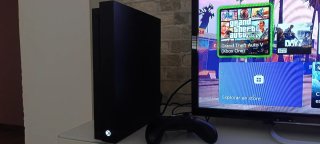 Xbox One X + Cyberpunk 2077