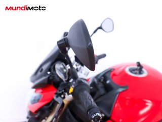 SUZUKI GSR 750