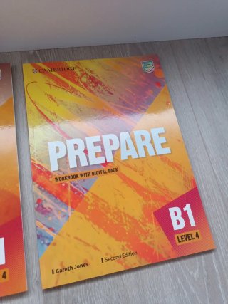 Prepare Level 4 Student's Book with eBook (Camb...