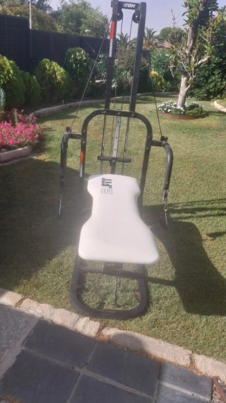 Máquina de musculación BH
