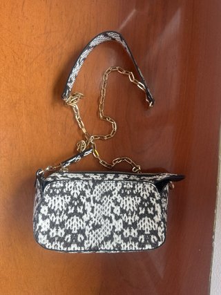 Bolso Zara Serpiente Cadena Dorada Nuevo