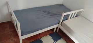 Cama con colchón SMYGA blanca IKEA. 6 meses.Tengo1