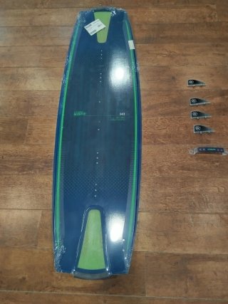 Tabla Kitesurf Slingshot Misfit 143