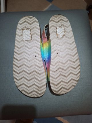 Sandalias niña Primark arcoíris talla 35