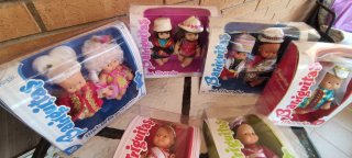 Confezione da 6 scatole di Bambole Barriguitas di Famosa