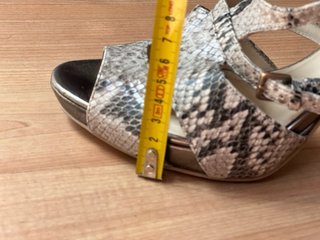 Zapatos Clarks (nº38.5)