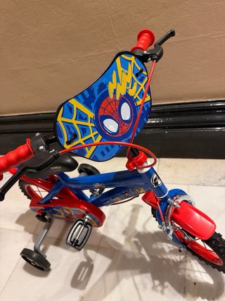 Bicicleta infantil Spiderman con ruedines
