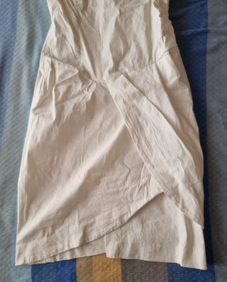 Vestito beige monospalla
