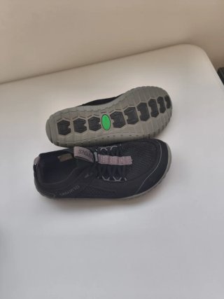 Deportivas Barefoot Saguaro Negras y Grises